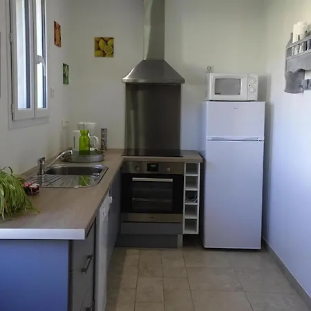 Norman House In Baie De Sommes -lancheres, Cleaning Included Holiday home *